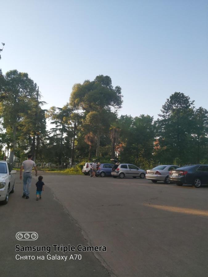 Квартира У Моря С Двумя Балконами Batumi Ngoại thất bức ảnh