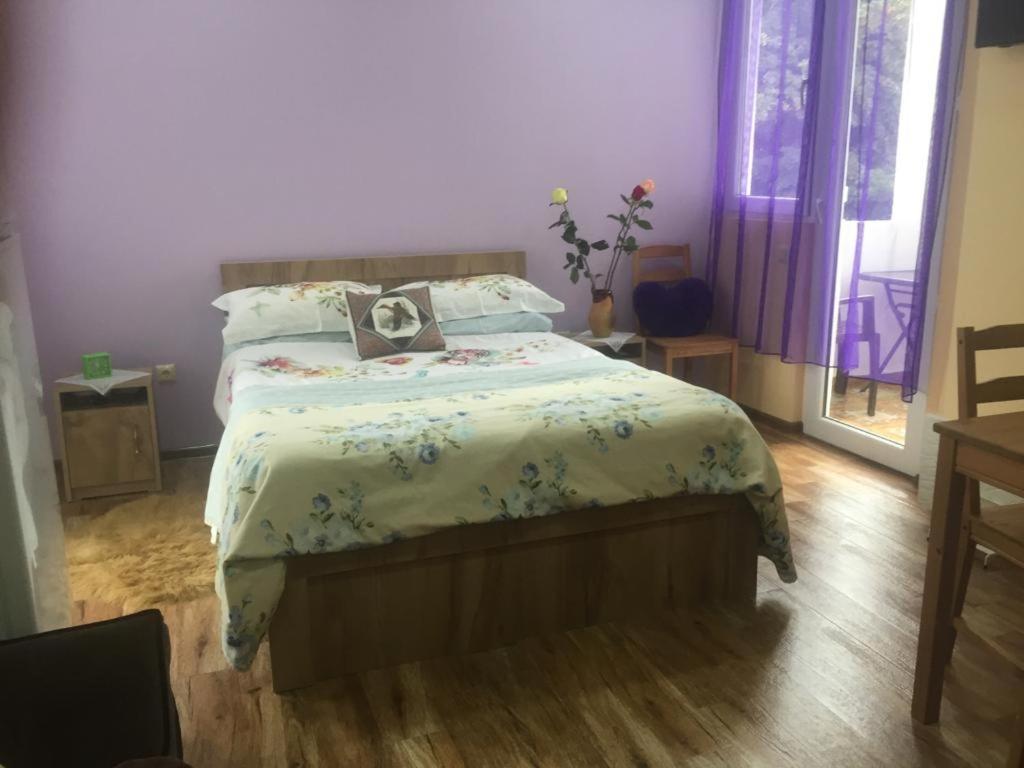 Квартира У Моря С Двумя Балконами Batumi Ngoại thất bức ảnh