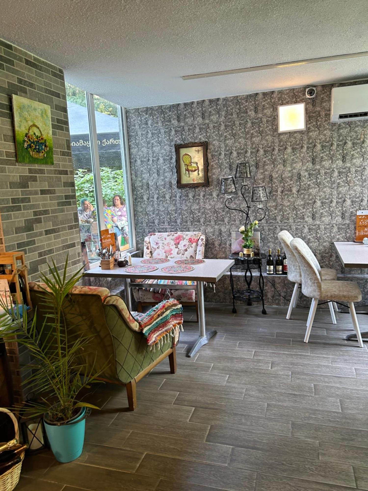 Квартира У Моря С Двумя Балконами Batumi Ngoại thất bức ảnh